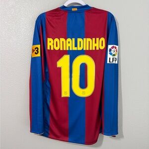 Barcelona 2006/2007 Ronaldinho home long sleeve soccer  jersey